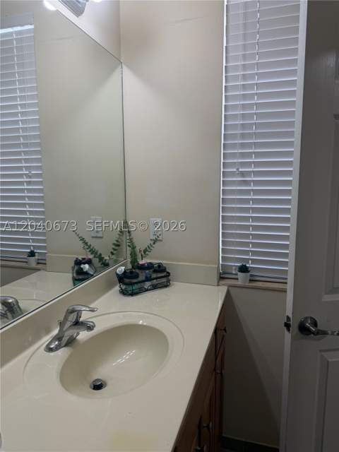 8929 W 35th Way, Hialeah FL - photo 15 of 23