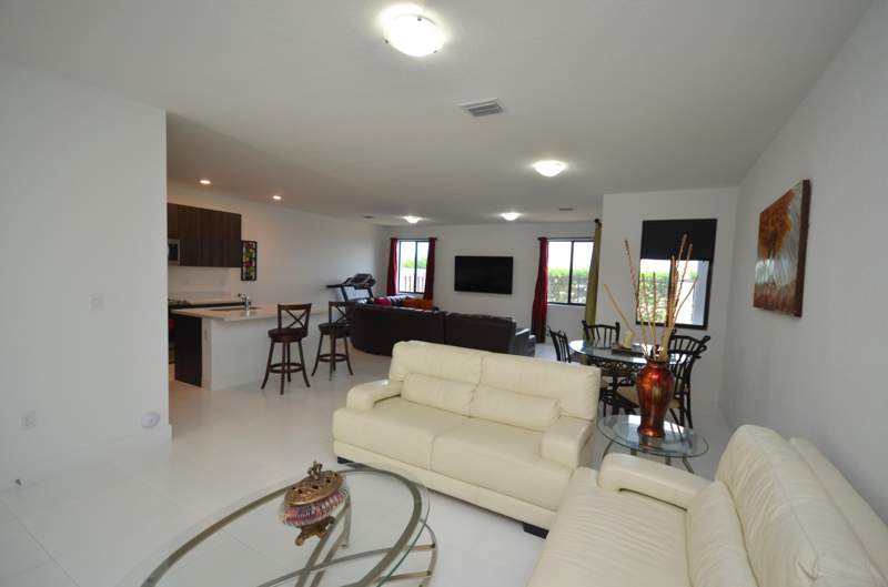 4 bedroom SingleFamilyResidence at 15743 SW 136th Terrace, Century Gardens South, Miami — photo 2