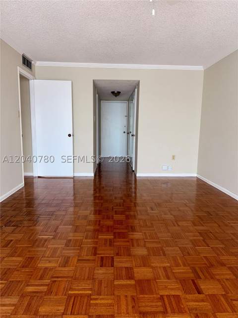 18051 Biscayne Blvd 1905, Aventura FL - photo 6 of 24