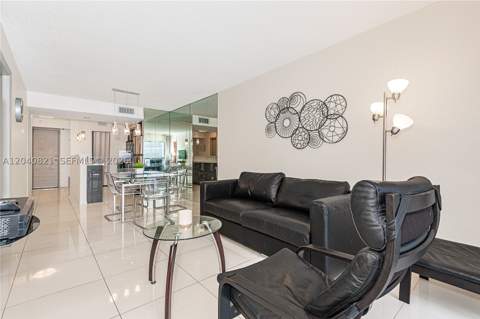 201 178th Dr 215, Sunny Isles Beach FL - photo 13 of 27