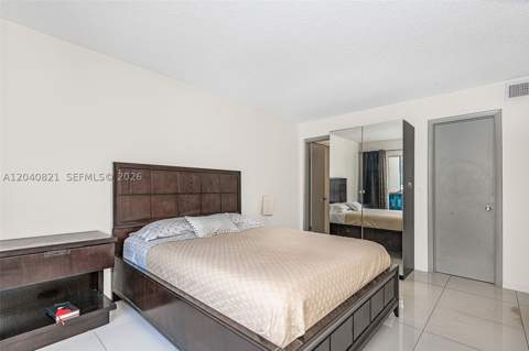 201 178th Dr 215, Sunny Isles Beach FL - photo 16 of 27
