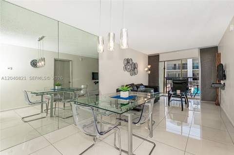 201 178th Dr 215, Sunny Isles Beach FL - photo 8 of 27
