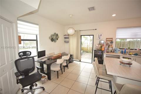 21404 NE 3rd Path, Miami FL - photo 7 of 41