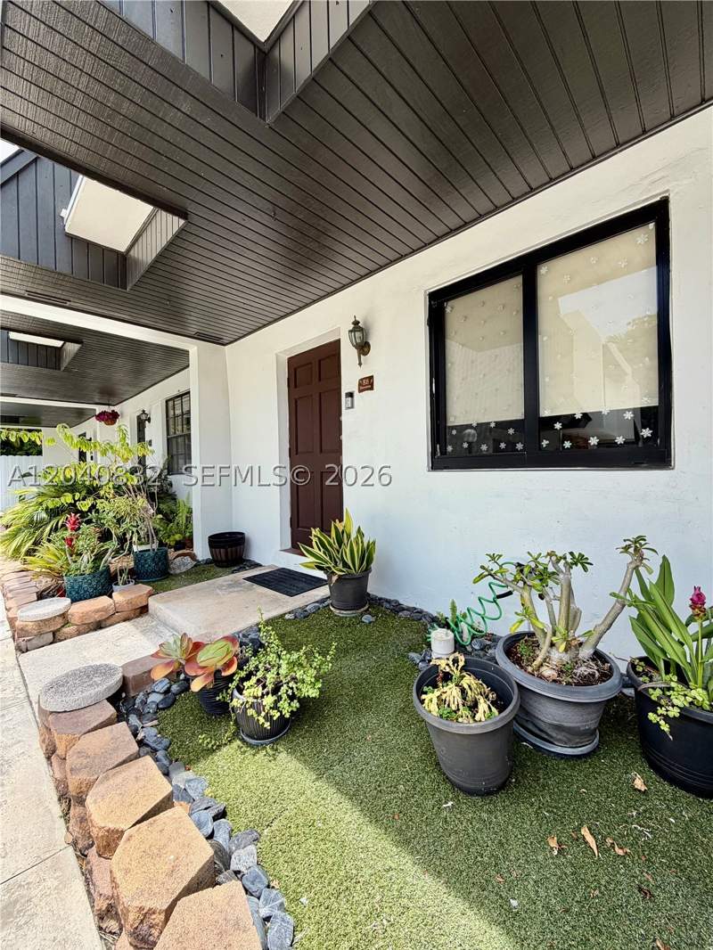 2 bedroom Townhouse at 6667 Miller Dr 15, Miller Sixty-Seven Townho, South Miami — photo 3