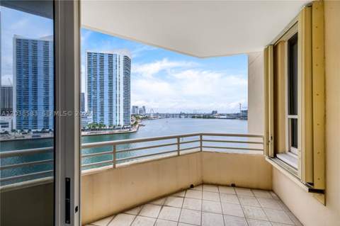 888 Brickell Key Dr 1010, Miami FL - photo 13 of 27