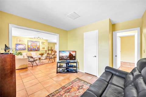 8701 SW 87th Ct, Miami FL - photo 23 of 45
