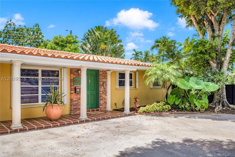 4 bedroom SingleFamilyResidence at 8701 SW 87th Ct, Snapper Creek Park Unit N, Miami — photo 3