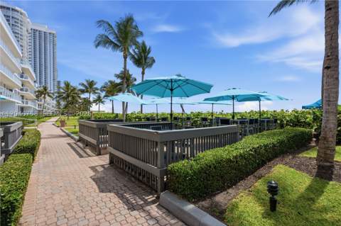 16400 Collins Ave Th-4, Sunny Isles Beach FL - photo 23 of 45