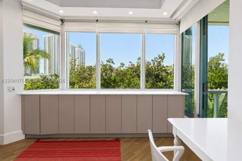 16400 Collins Ave Th-4, Sunny Isles Beach FL - photo 8 of 45