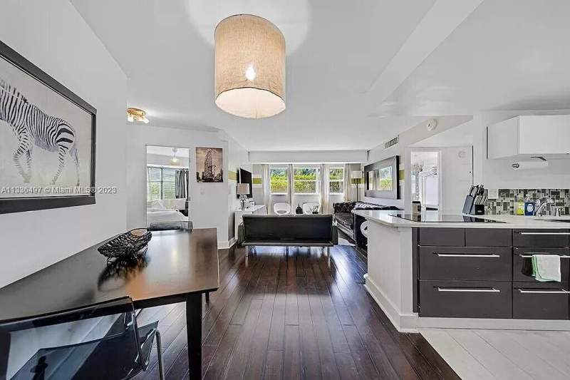 2 bedroom Condominium at 1881 Washington Avenue 2g, Octagon Towers I Condo, Miami Beach — photo 2