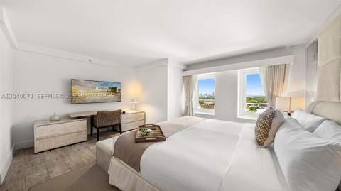 102 24 1545, Miami Beach FL - photo 19 of 54
