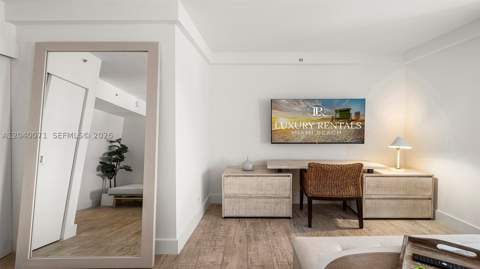 102 24 1545, Miami Beach FL - photo 21 of 54