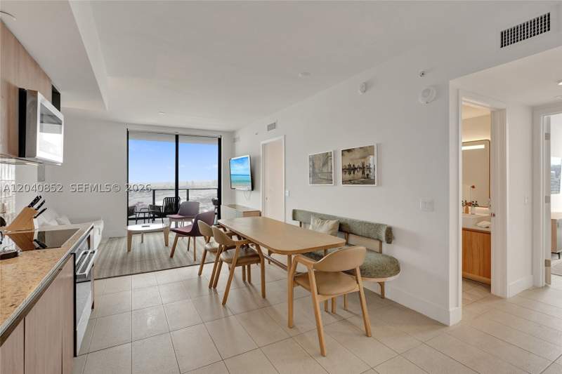 3 bedroom Condominium at 159 NE 6th St 3916, Gale, Miami — photo 4