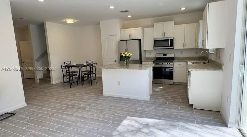 4 bedroom Townhouse at 1019 SE 24th Ter, Towns At Seascape, Homestead — photo 3