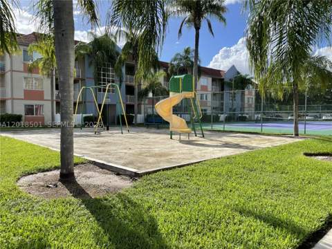 18890 NW 57th Ave 207, Hialeah FL - photo 15 of 16