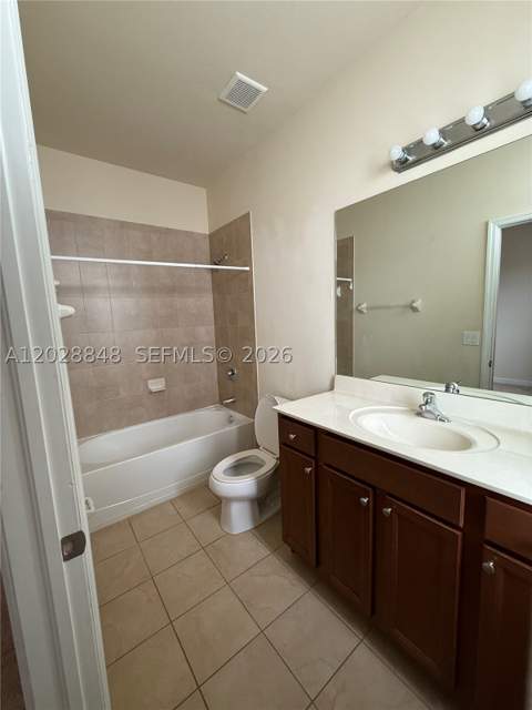 8923 W 35th Ave, Hialeah FL - photo 12 of 16