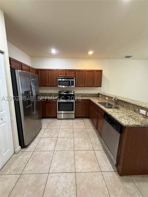 8923 W 35th Ave, Hialeah FL - photo 15 of 16