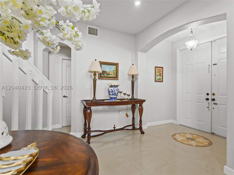 4 bedroom SingleFamilyResidence at 8542 NW 111th Ct, Islands At Doral, Doral — photo 4