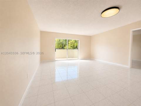 8024 Tatum Waterway Dr 2B, Miami Beach FL - photo 10 of 21