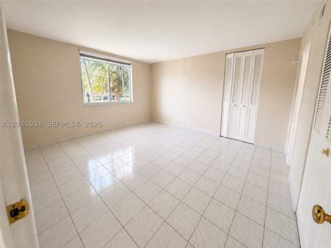 8024 Tatum Waterway Dr 2B, Miami Beach FL - photo 13 of 21