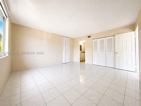 8024 Tatum Waterway Dr 2B, Miami Beach FL - photo 14 of 21
