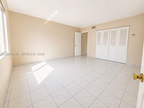 8024 Tatum Waterway Dr 2B, Miami Beach FL - photo 18 of 21