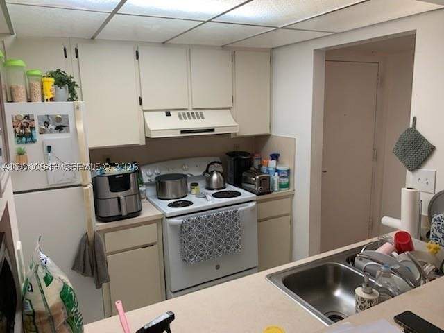 2 bedroom Condominium at 7035 NW 186th St D310, Las Brisas@ Country Club, Hialeah — photo 3