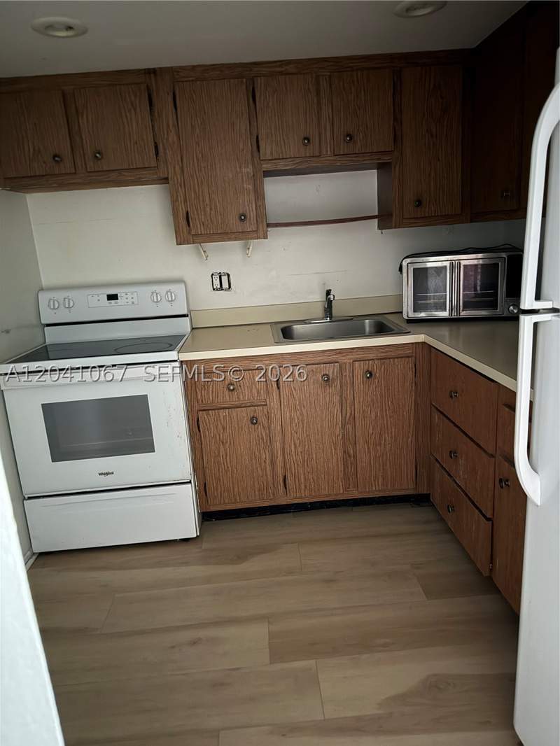 1 bedroom Condominium at 1825 W 44th Pl 707, Imperial Terraces Condo, Hialeah — photo 3