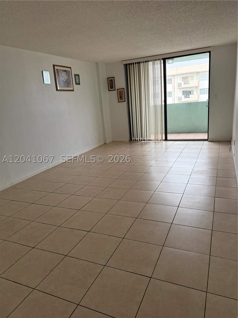 1 bedroom Condominium at 1825 W 44th Pl 707, Imperial Terraces Condo, Hialeah — photo 4