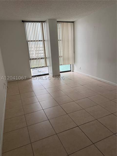1825 W 44th Pl 707, Hialeah FL - photo 6 of 12