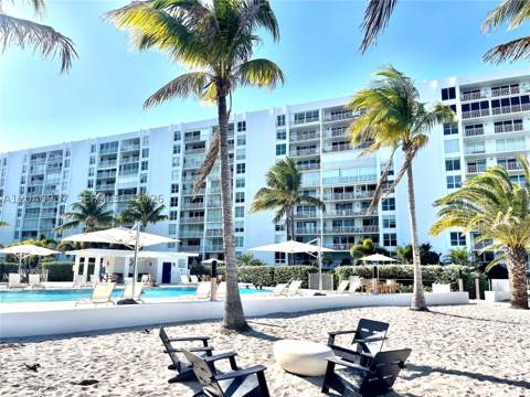 607 Ocean Dr 3K, Key Biscayne FL - photo 11 of 19