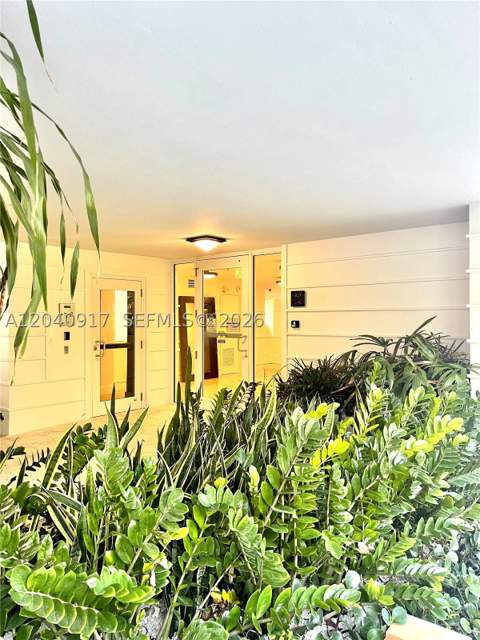 607 Ocean Dr 3K, Key Biscayne FL - photo 12 of 19