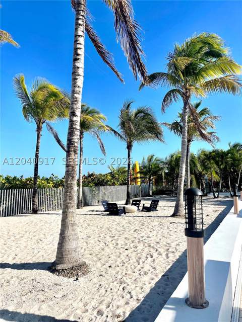 607 Ocean Dr 3K, Key Biscayne FL - photo 6 of 19