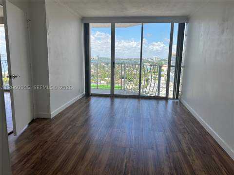 7601 E Treasure Dr 2104, North Bay Village FL - photo 19 of 45