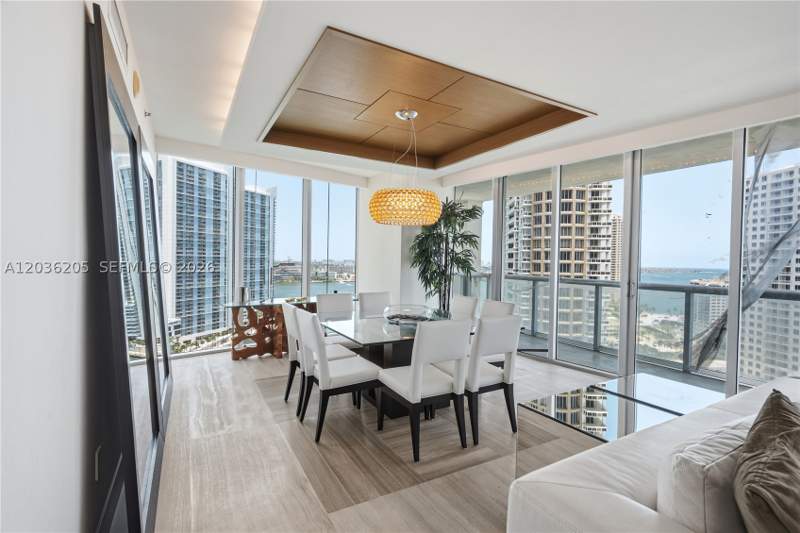 3 bedroom Condominium at 465 Brickell Ave 2101, Iconbrickell Condo No 1, Miami — photo 2