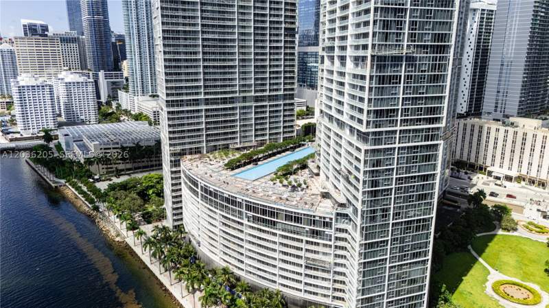 3 bedroom Condominium at 465 Brickell Ave 2101, Iconbrickell Condo No 1, Miami — photo 3