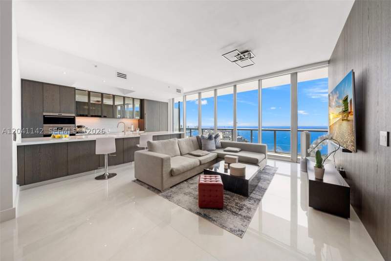 2 bedroom Condominium at 888 Biscayne Blvd 5404, Marinablue Condo, Miami — photo 2