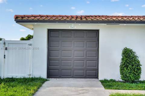 9535 SW 42nd St, Miami FL - photo 6 of 46