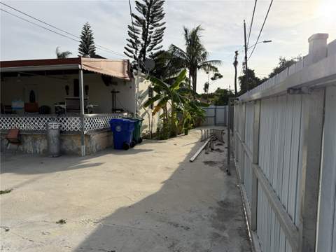 521 NW 32nd Pl, Miami FL - photo 11 of 11