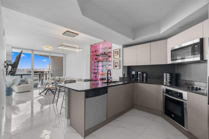 1 bedroom Condominium at 480 NE 30th St 904, Platinum Condo, Miami — photo 5
