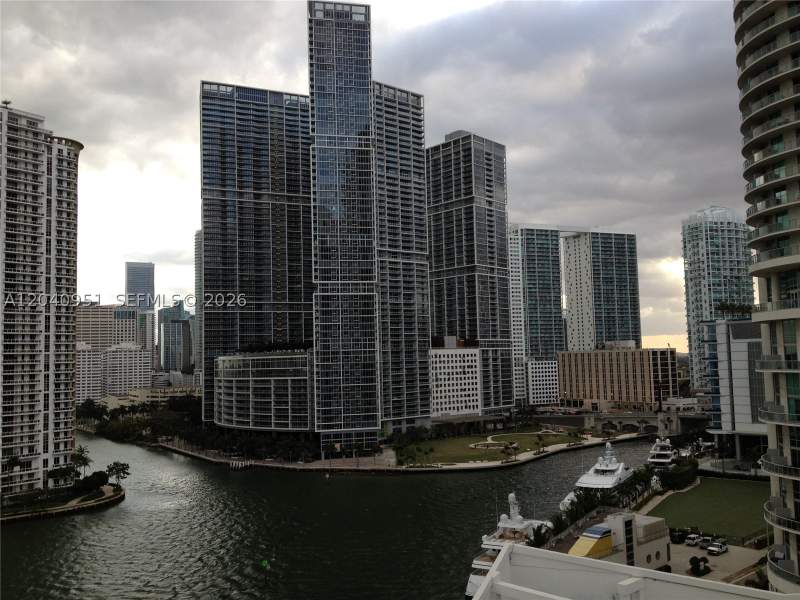 2 bedroom Condominium at 325 S Biscayne Blvd 1414, One Miami West Condo, Miami — photo 5