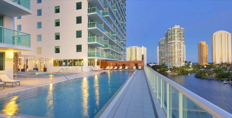 2 bedroom Condominium at 400 Sunny Isles Blvd 1817, 400 Sunny Isles Condo Eas, Sunny Isles Beach — photo 4