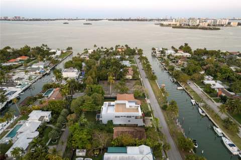 1155 NE 89th St, Miami FL - photo 6 of 6