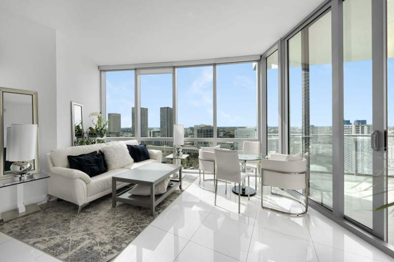 1 bedroom Condominium at 851 NE 1st Avenue 2410, Paramount Miami Worldcente, Miami — photo 2