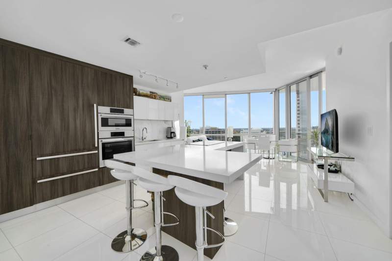 1 bedroom Condominium at 851 NE 1st Avenue 2410, Paramount Miami Worldcente, Miami — photo 4