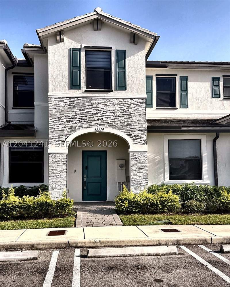 3 bedroom Townhouse at 13314 SW 286th Ter, Pine Isle, Homestead — photo 3