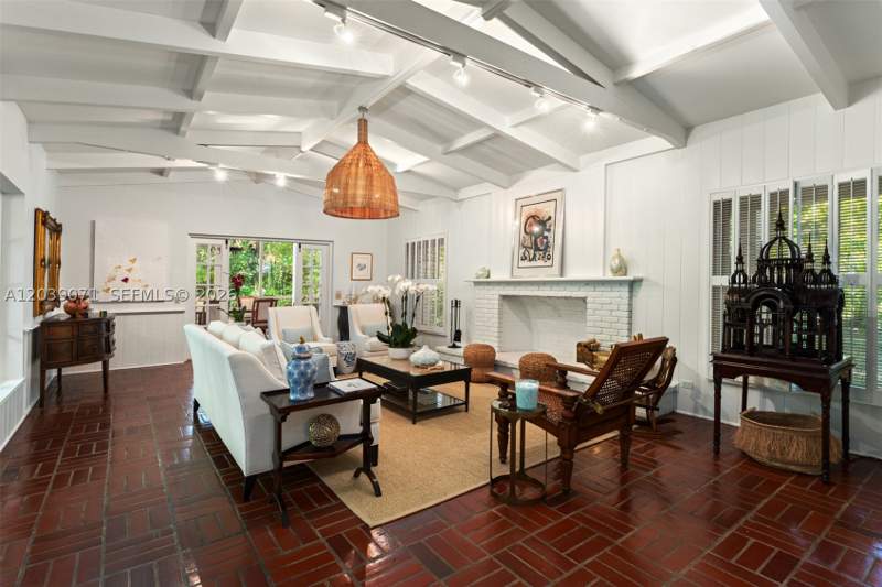 4 bedroom SingleFamilyResidence at 5950 SW 128th St, Rockdale Estates, Pinecrest — photo 3