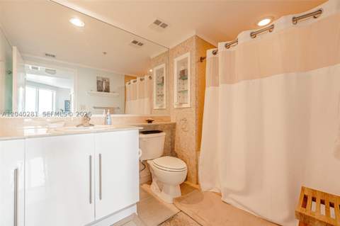 325 S Biscayne Blvd 3821, Miami FL - photo 12 of 33