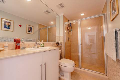 325 S Biscayne Blvd 3821, Miami FL - photo 13 of 33