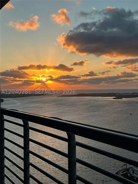 325 S Biscayne Blvd 3821, Miami FL - photo 18 of 33